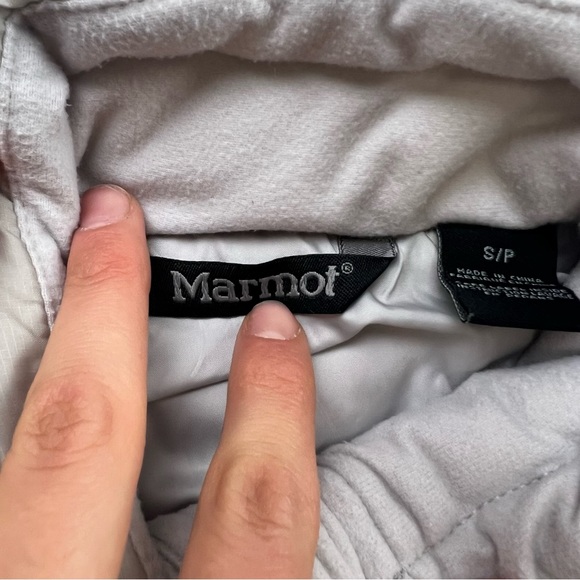 marmot women’s gray black vest S L45-7 - Picture 5 of 6